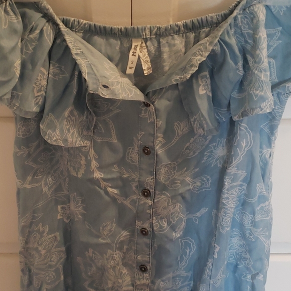 Dress - Picture 4 of 4